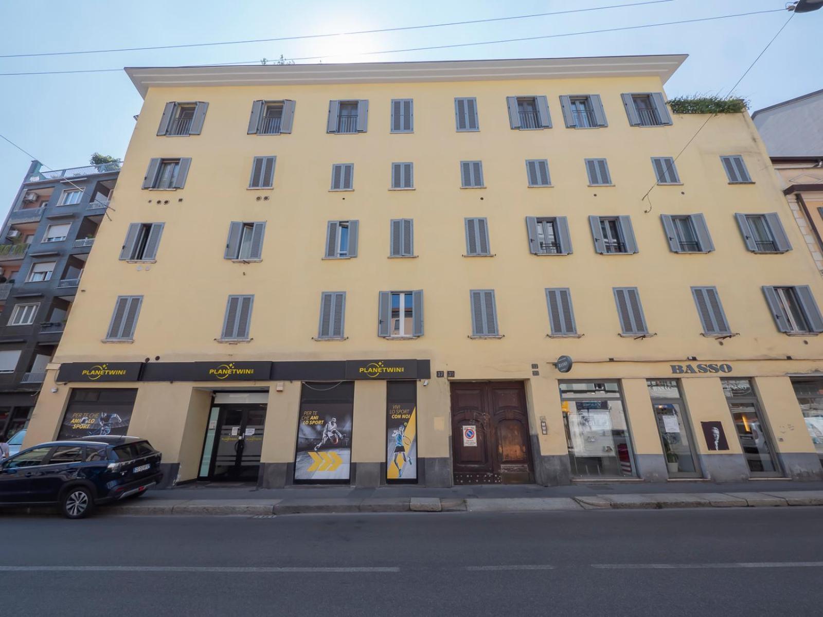 Canonica Charming Apartment Milano Eksteriør billede
